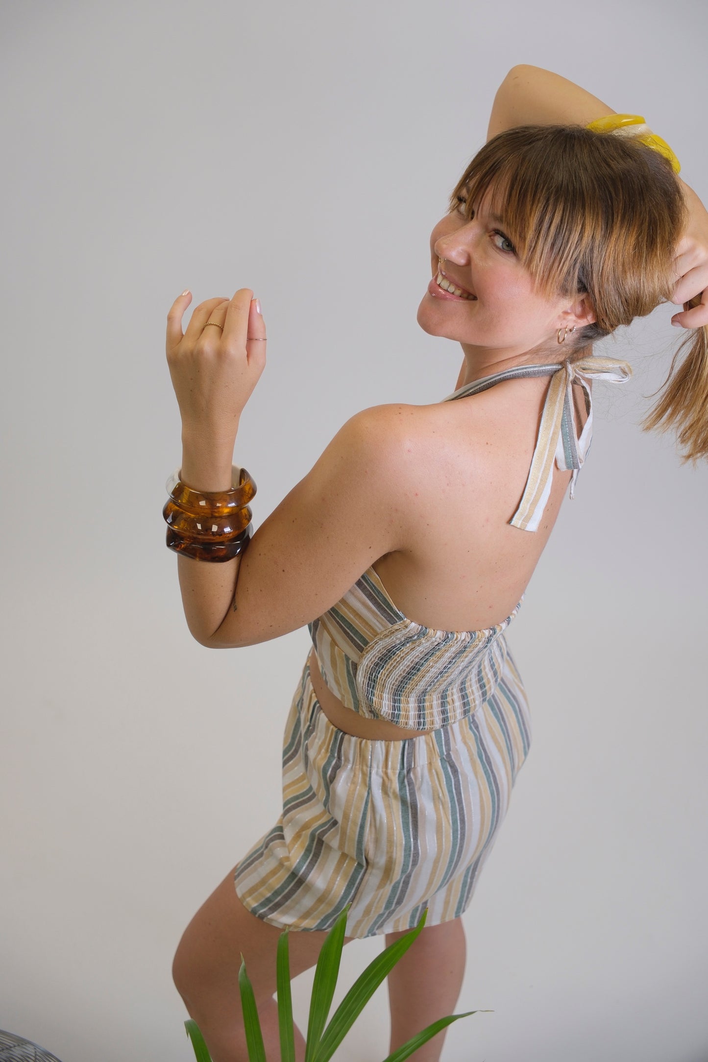 Top a Righe con Allaccio sul Collo - VERDE MILITARE