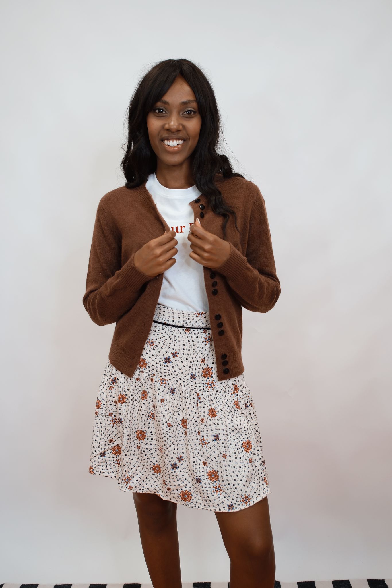 Cardigan ventiquattro bottoni - MARRONE