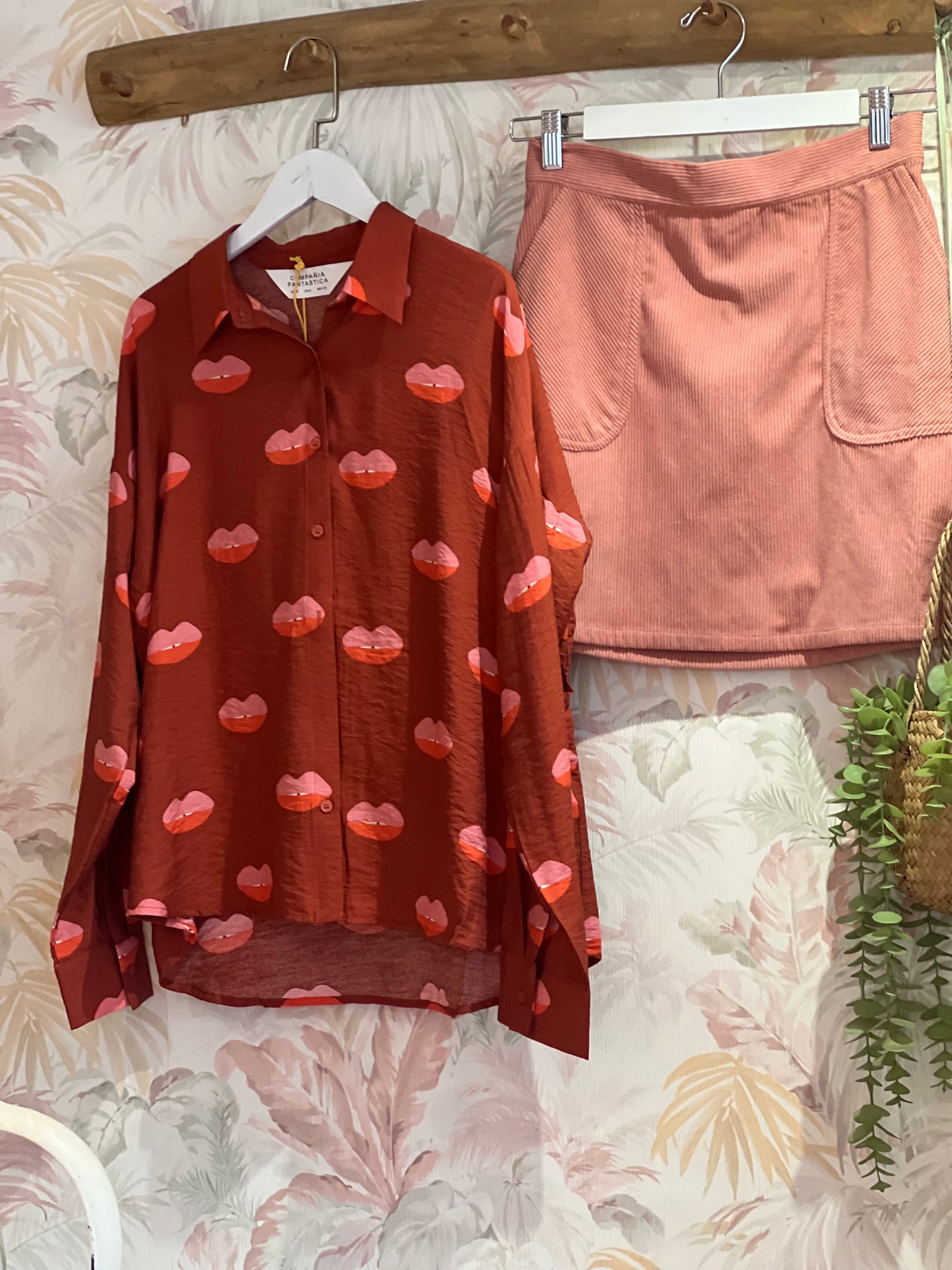 Camicia fantasia labbra - RUGGINE