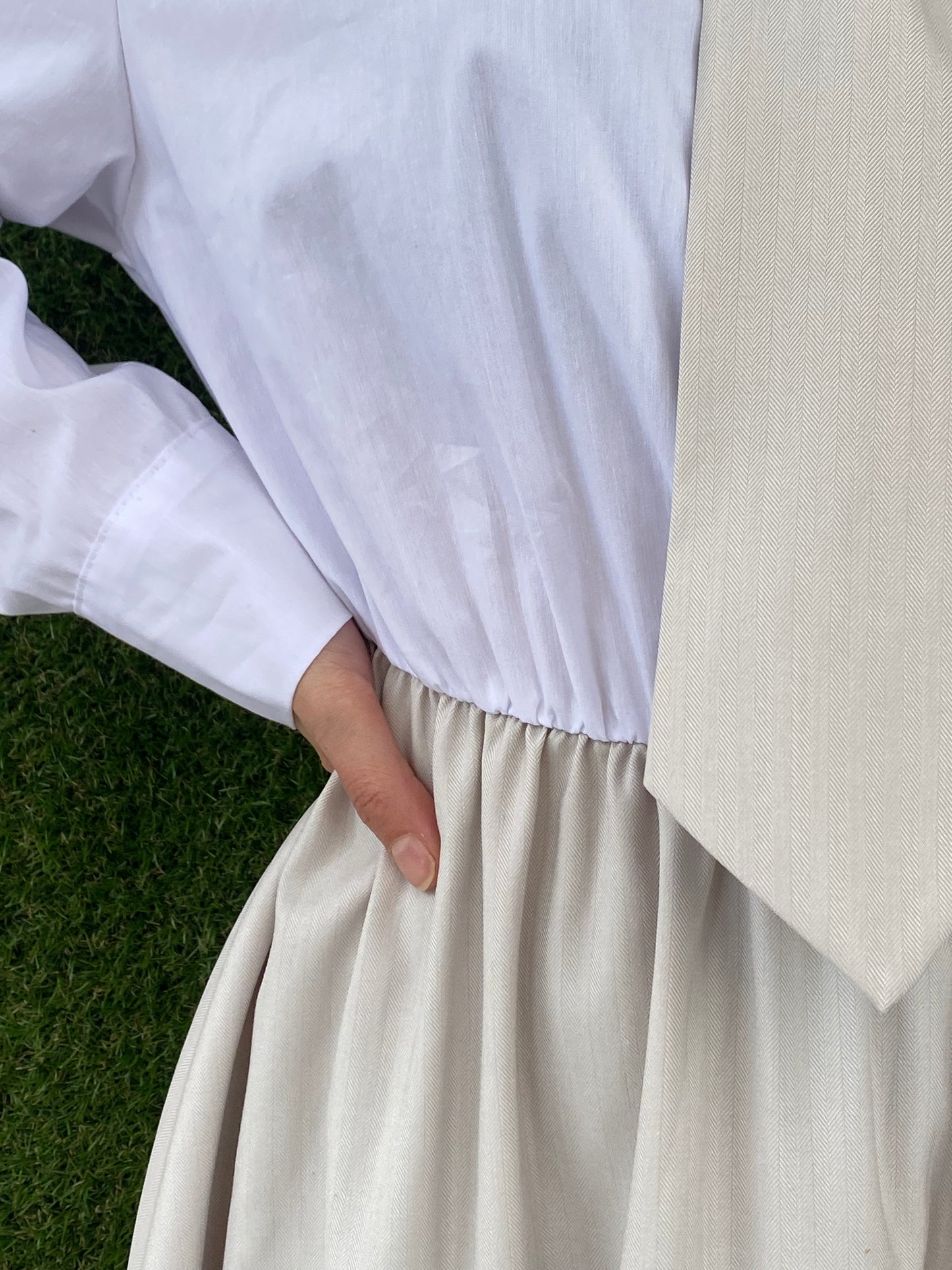 Abito G0782 Cravatta - BIANCO