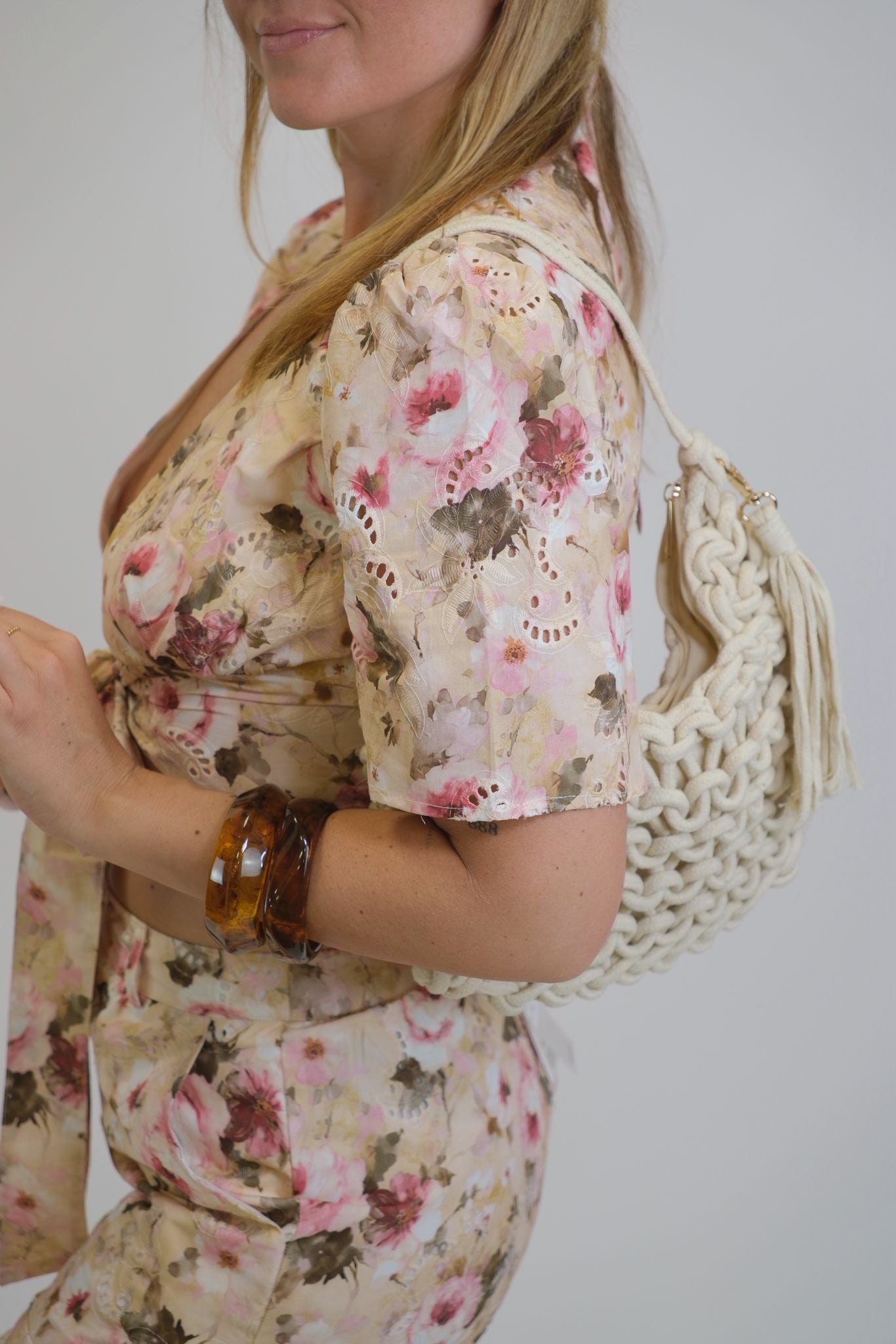 Completo Croptop a camicia e shorts Floreale - ROSA