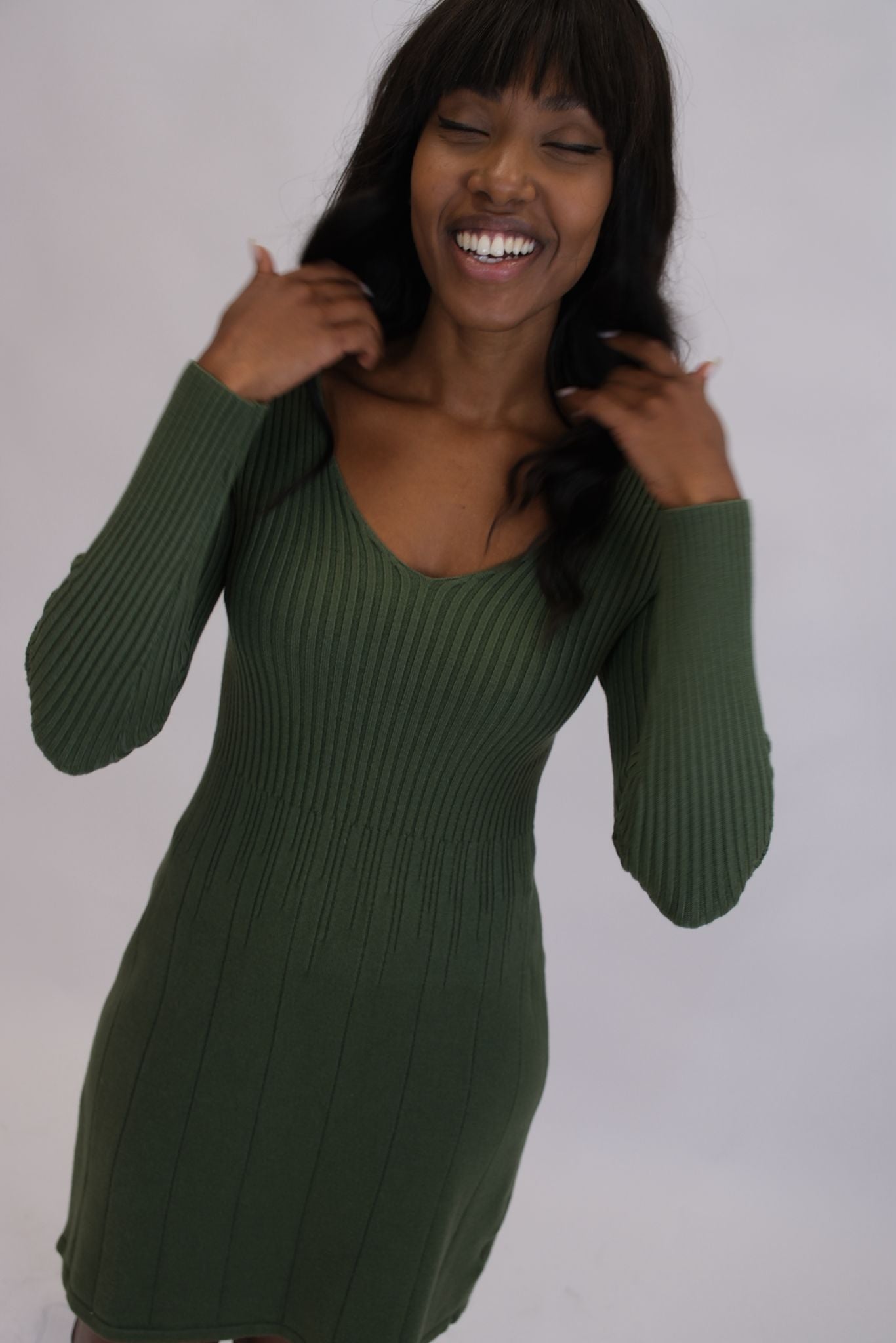 Abito maglia scollo V - VERDE