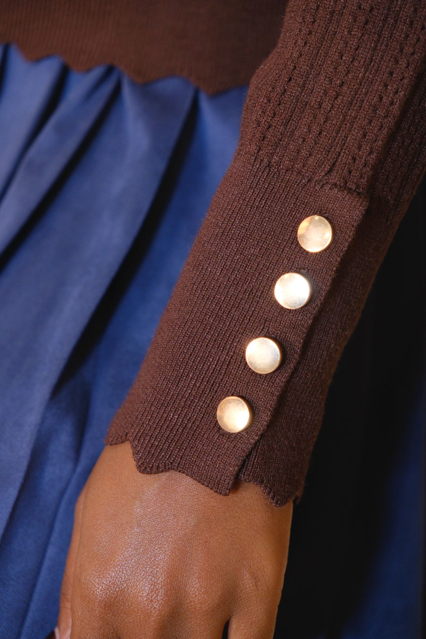 Maglia scollo bottoni sulle maniche - CAFFE