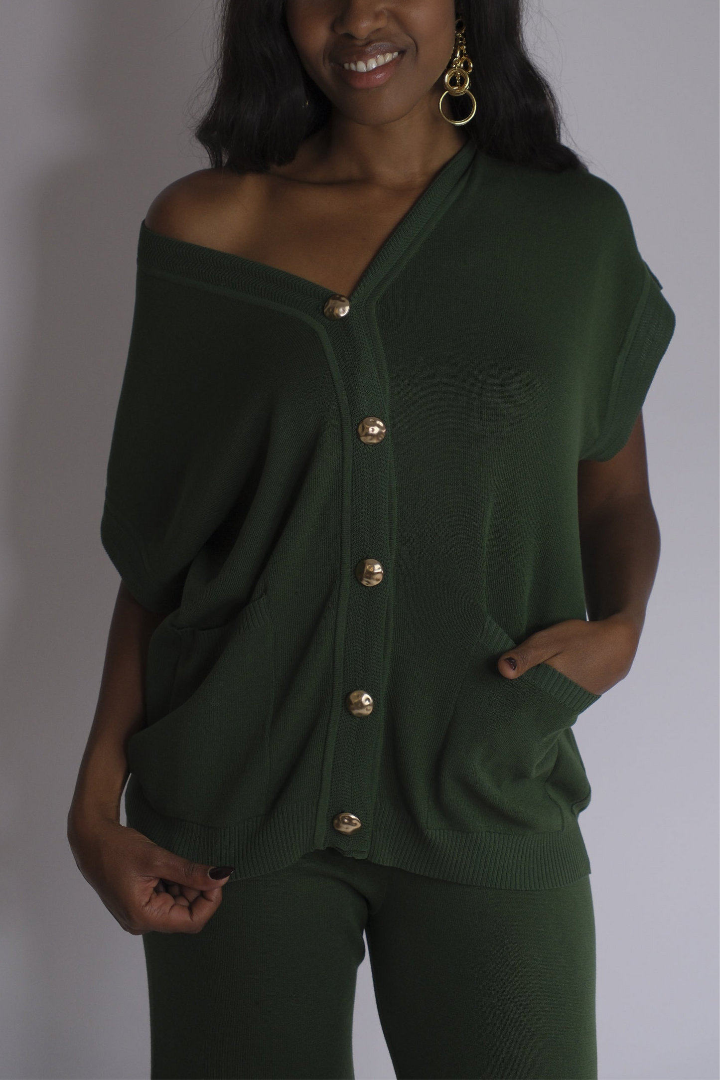 Completo pantaloni e maglia con bottoni dorati - VERDE