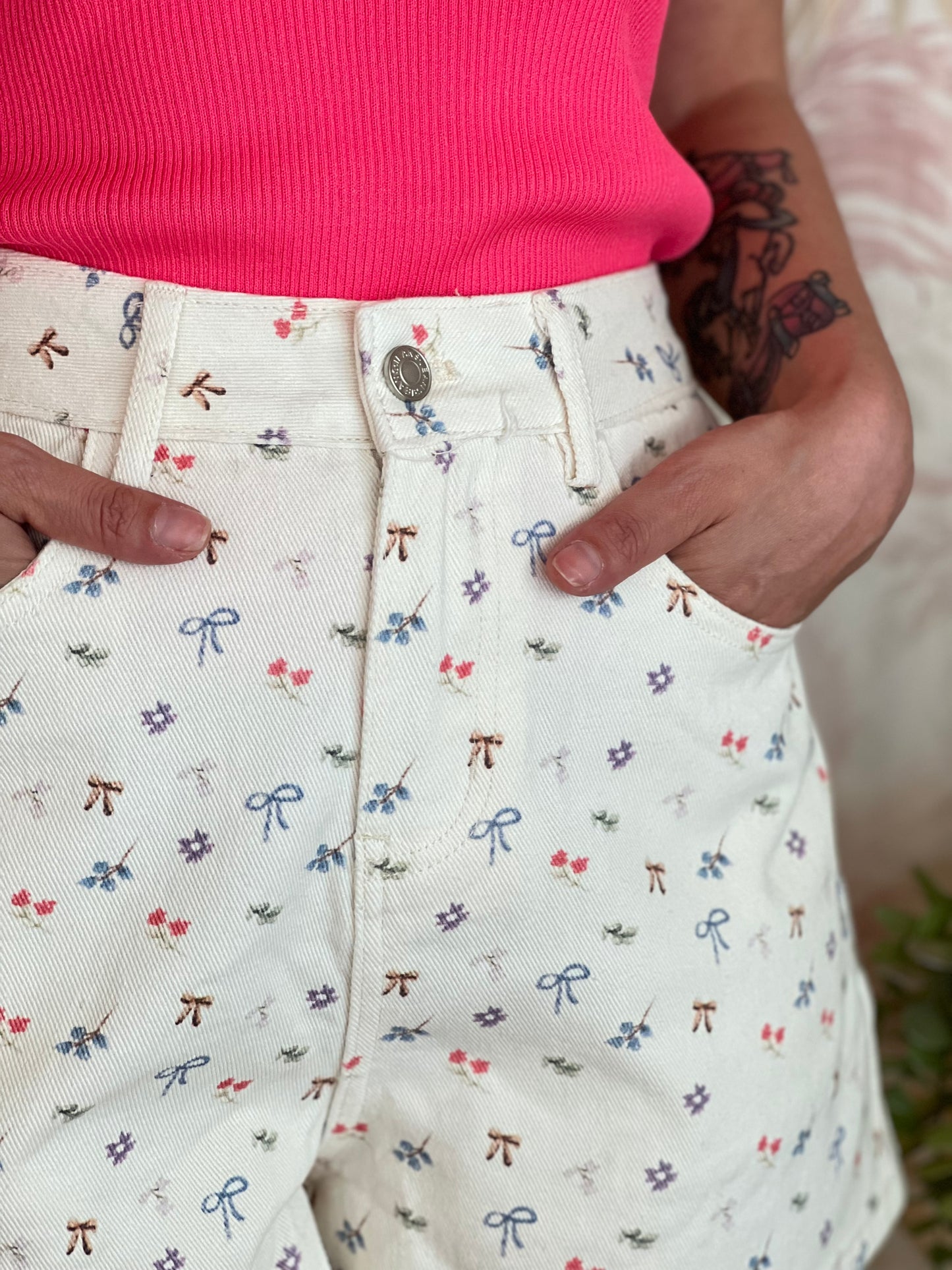 Shorts con Stampa Fiocchetti - BEIGE