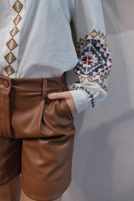 Shorts 004 effetto pelle - CAMMELLO