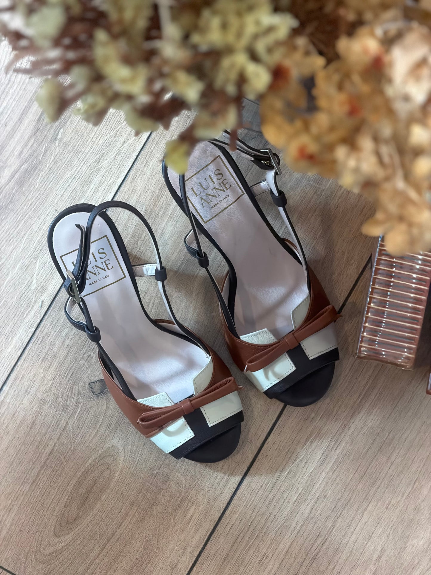 Sandalo modello chanel con fiocchetto - CUOIO