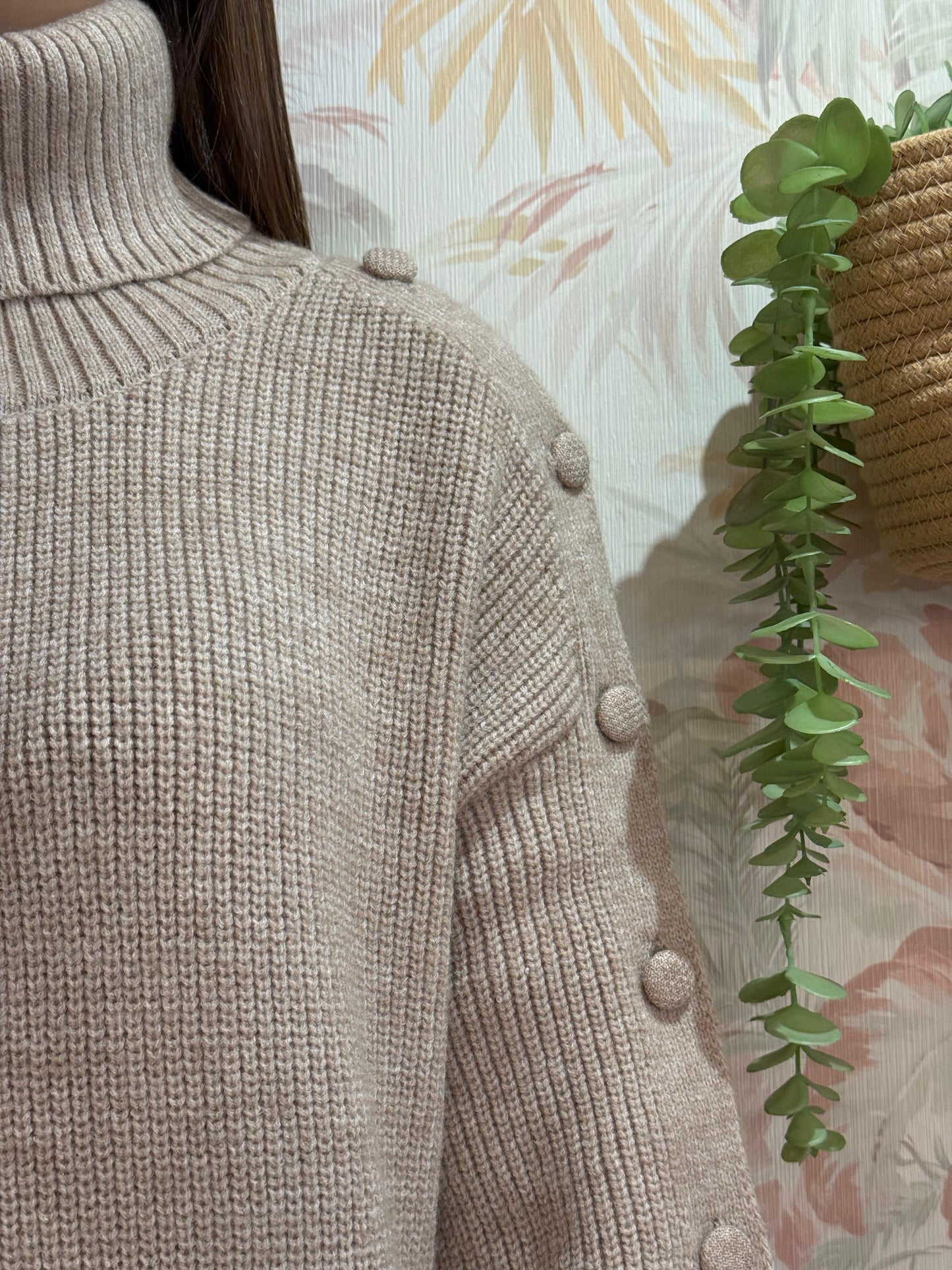 Abito in maglia over bottoni sulle maniche - TAUPE