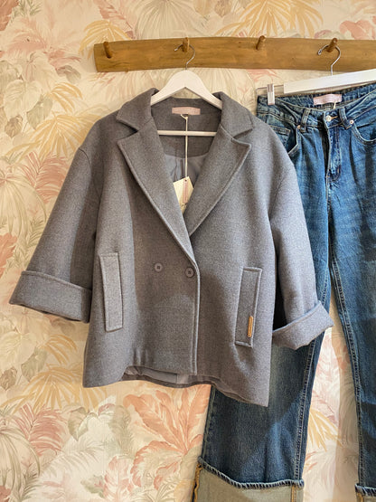 Cappotto corto con tasche chiusura bottone - GRIGIO
