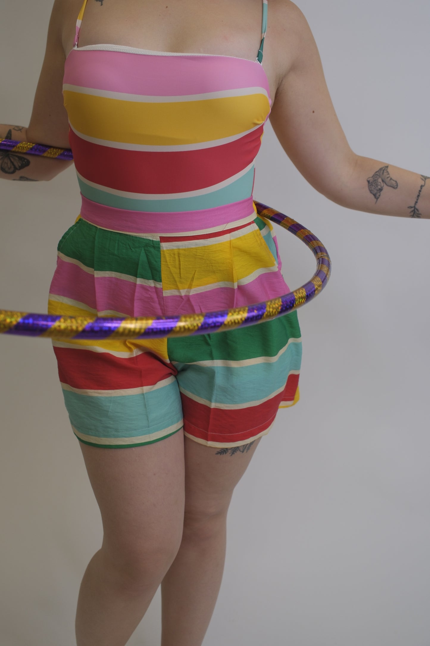 Shorts multicolor con elastico in vita - MULTICOLOR