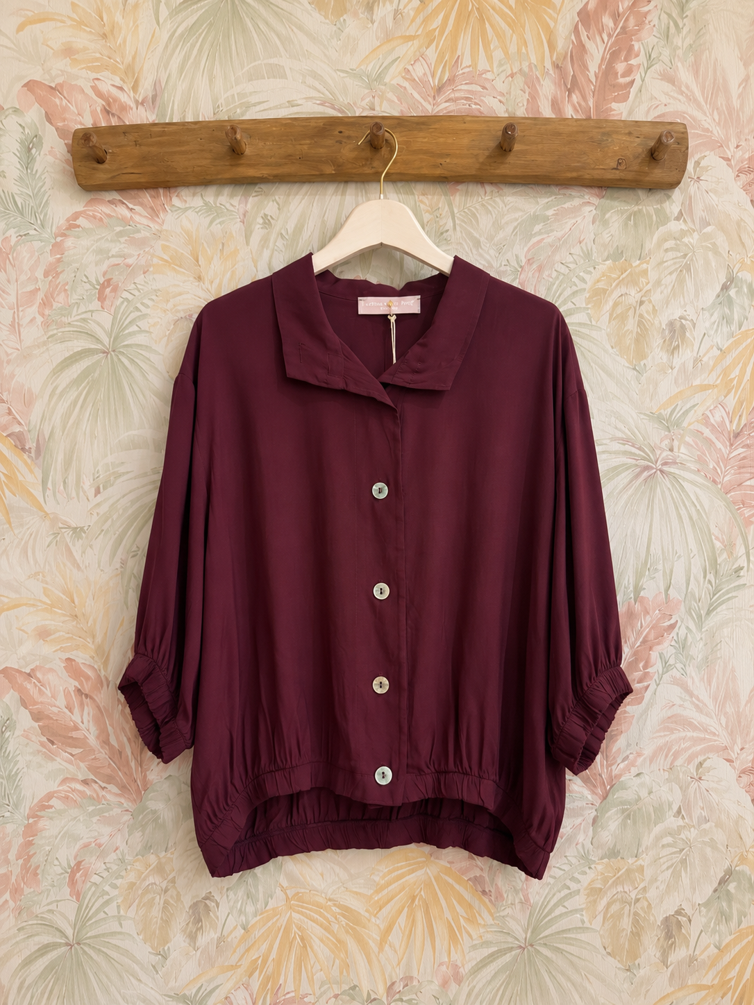 Blusa con bottoni - VINACCIA